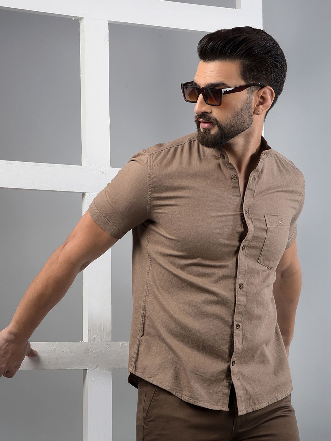 

Crimsoune Club Men Classic Slim Fit Opaque Casual Shirt, Brown