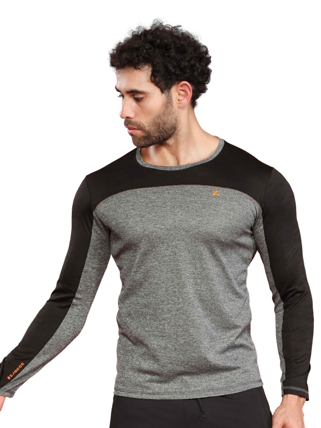

Z Zagros Men High Neck Drop-Shoulder Sleeves Applique T-shirt, Grey melange