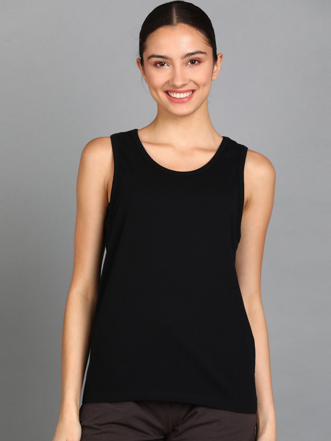 

Metronaut Women Raw Edge Slim Fit T-shirt, Black