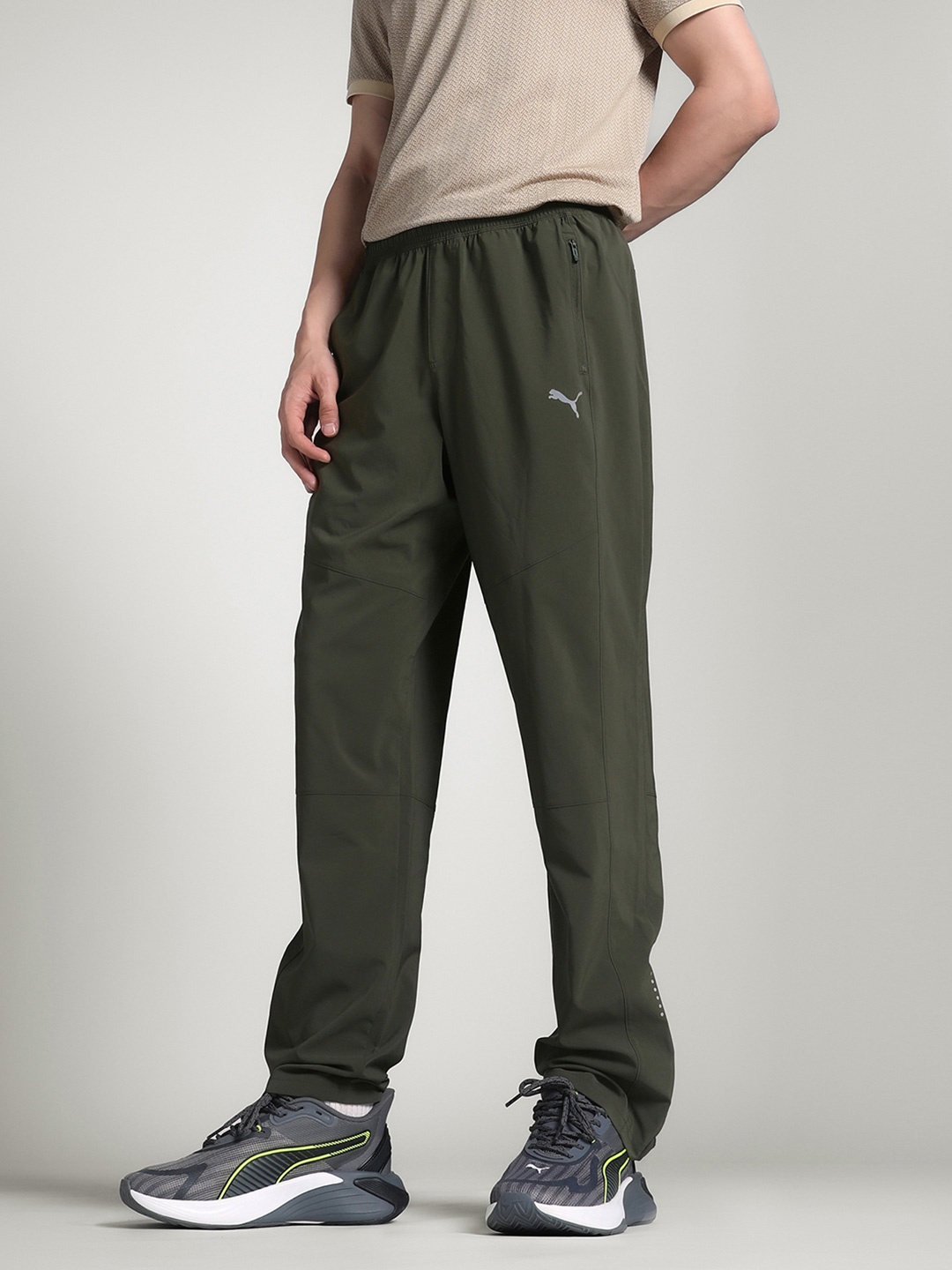 

Puma M Run Tapered Woven Brand Logo Printed Mid Rise Track Pants, Green