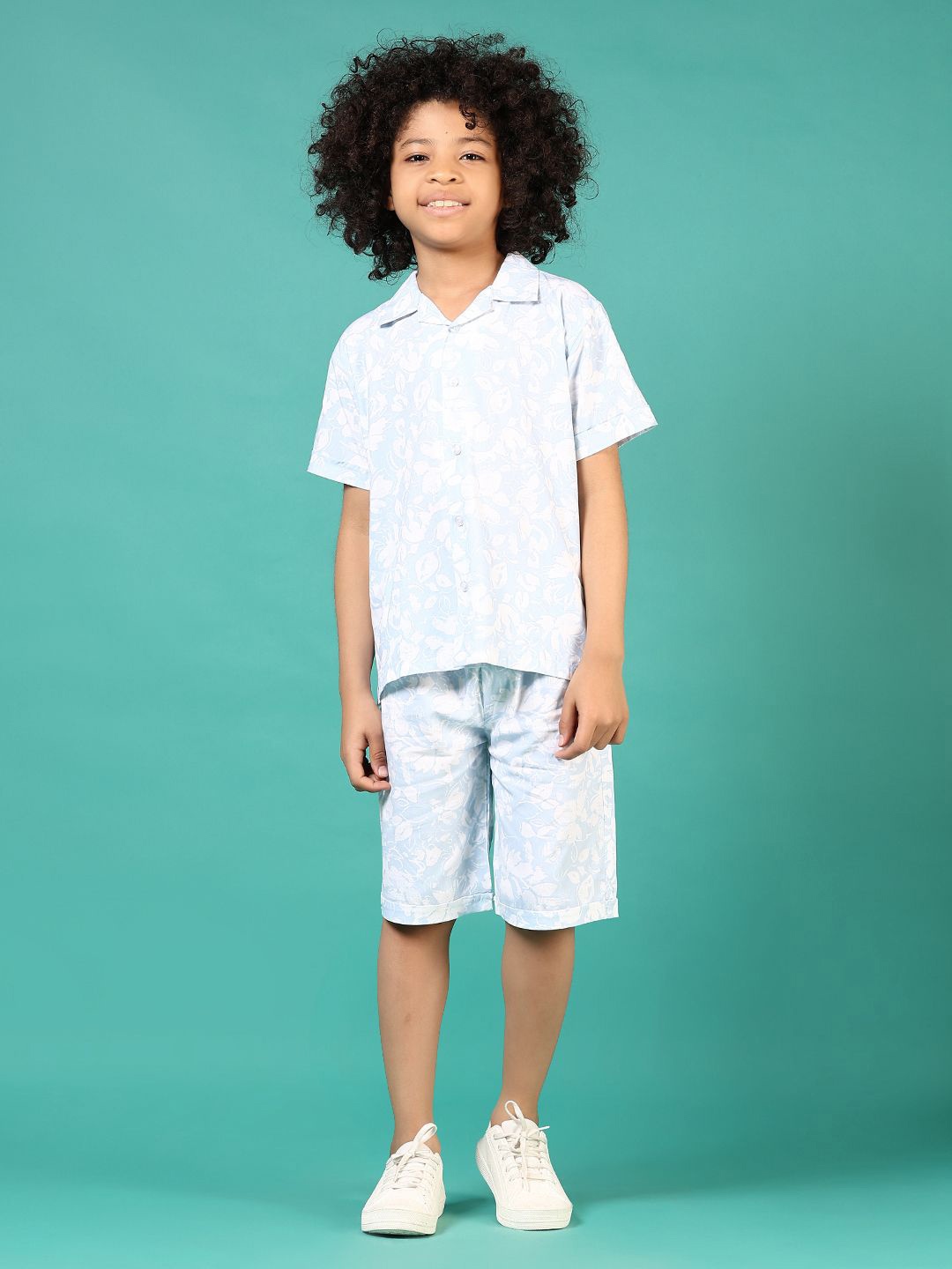

V-Mart Boys Printed Pure Cotton Shirt With Shorts, Blue