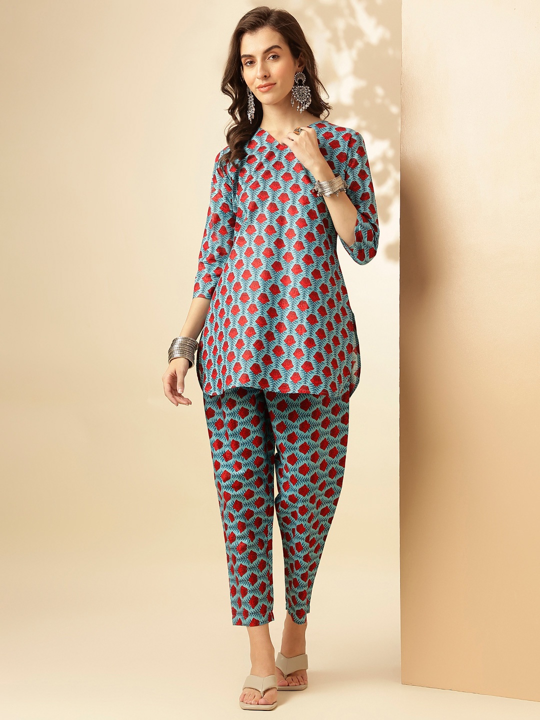 

HRITIKA Printed V-Neck Pure Cotton Tunic With Trouser, Blue