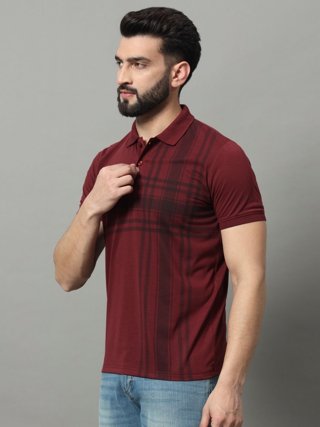 

OGEN Men Printed Polo Collar Pockets T-shirt, Maroon