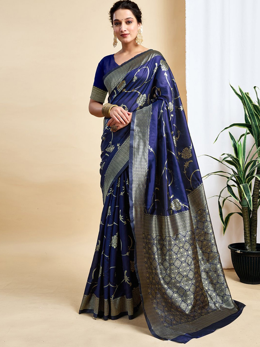 

HERE&NOW Woven Design Zari Silk Blend Banarasi Saree, Navy blue