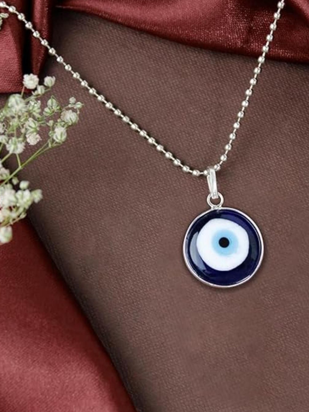 

DN Creation Silver-Plated Evil Eye Pendant With Chain