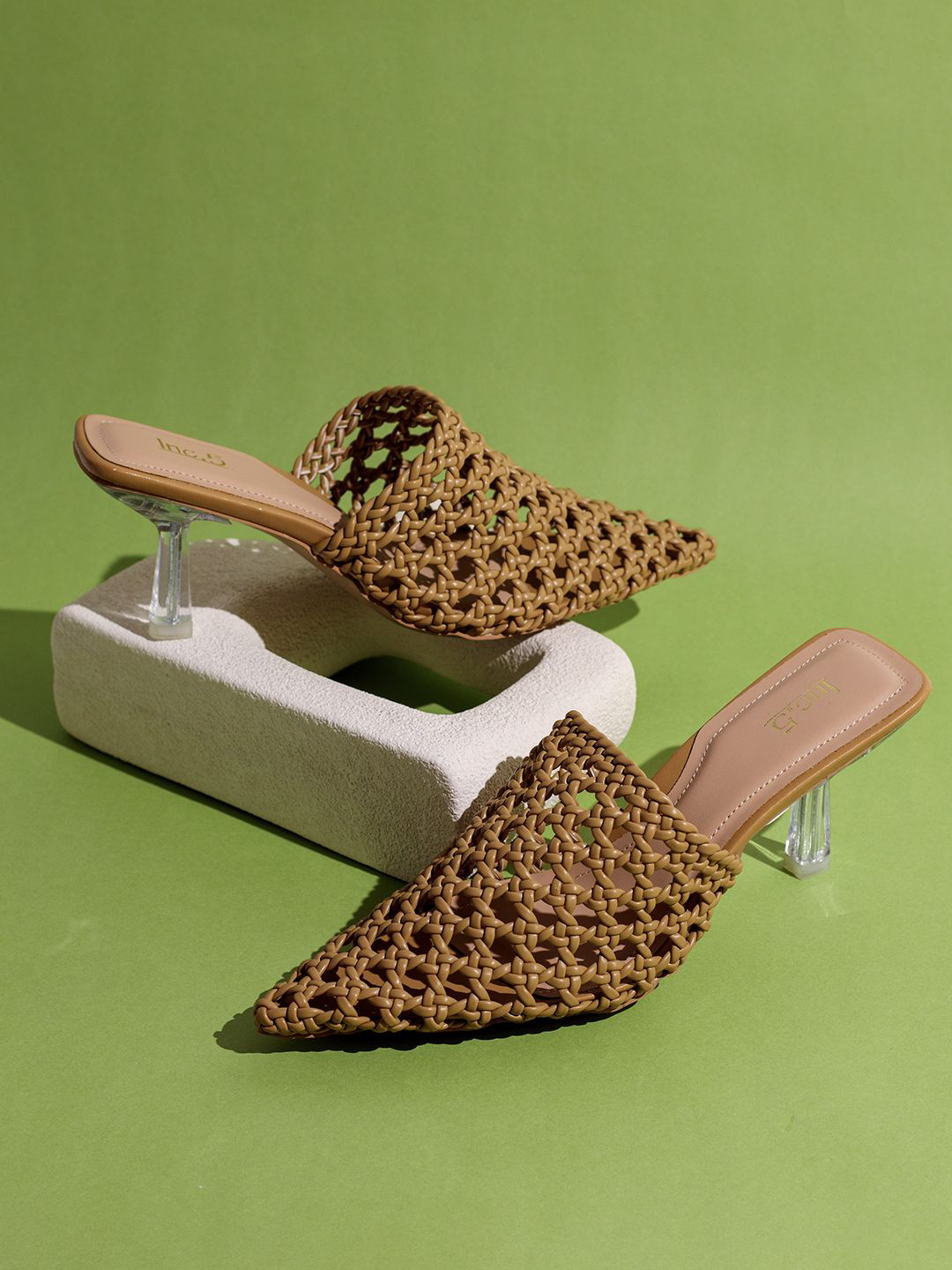 

Inc 5 Party Kitten Sandals, Beige