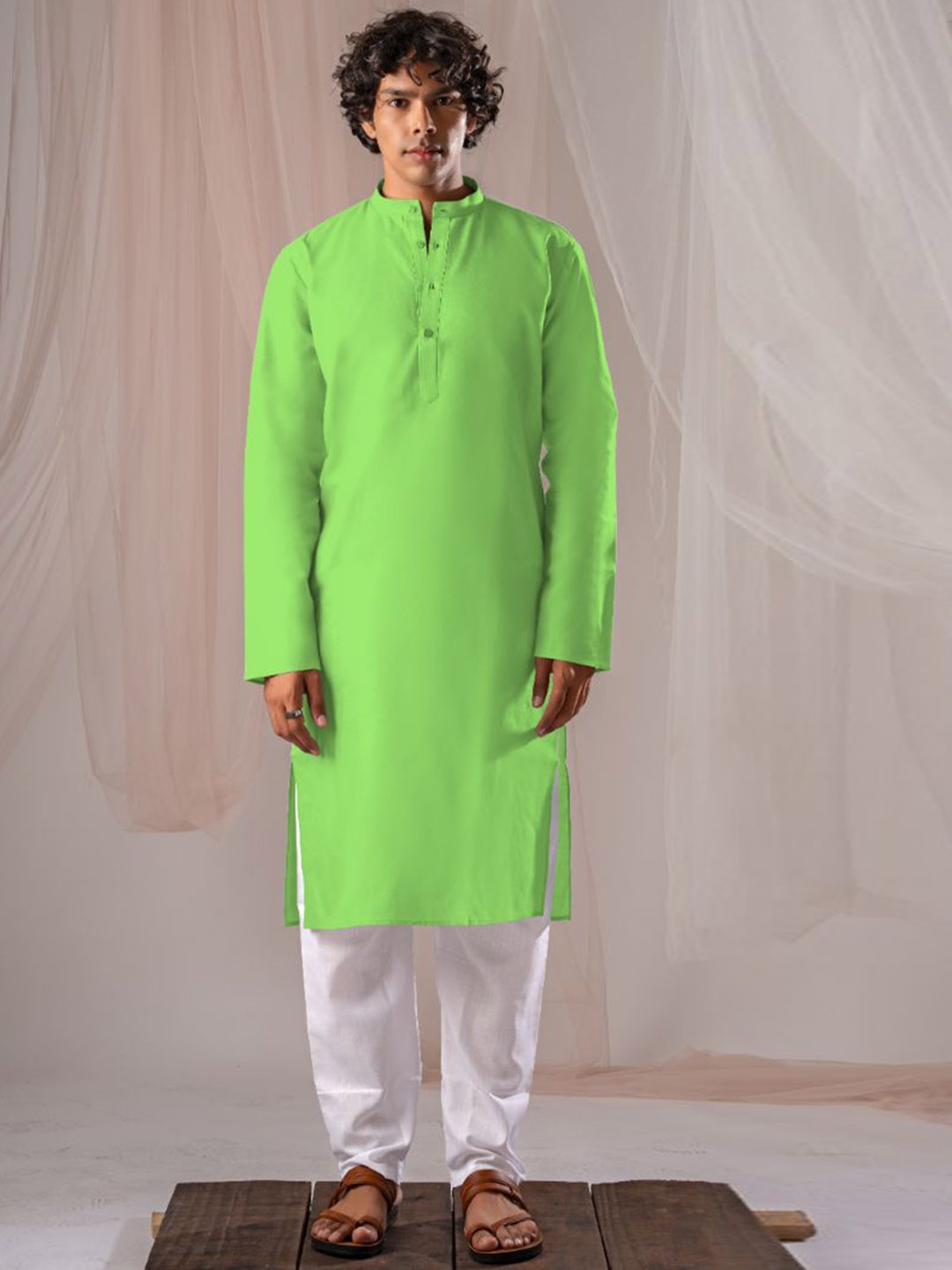 

5 Stitch Mandarin Collar Straight Linen Kurta, Green