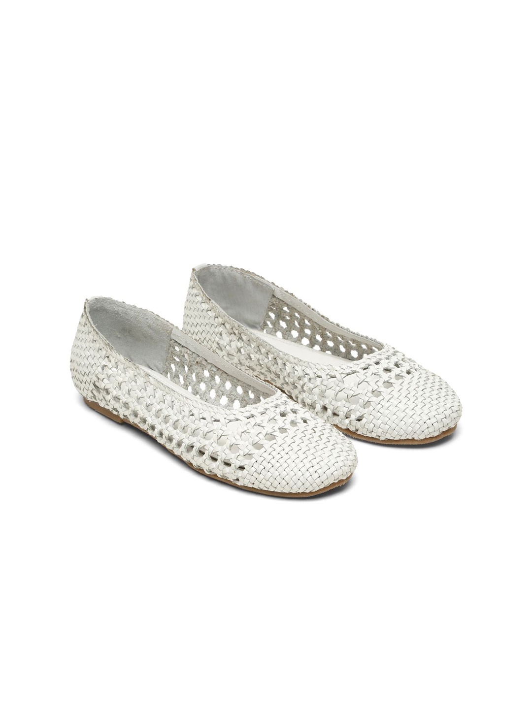 

HATS OFF ACCESSORIES Women Ballerinas Flats, White