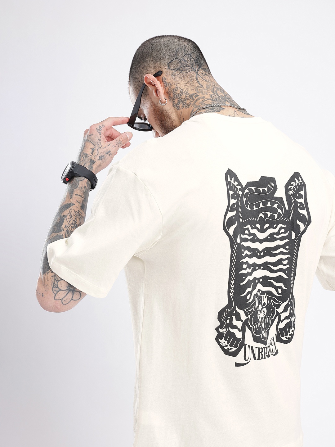 

glitchez City Cool Graphic Printed Relaxed Fit T-shirt, Off white