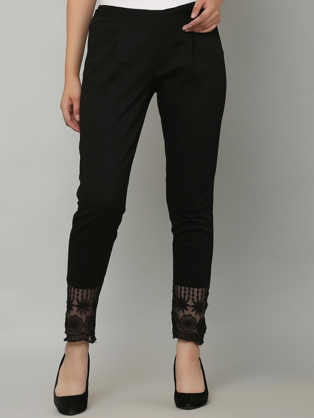 

Sellingsea Women Trousers, Black