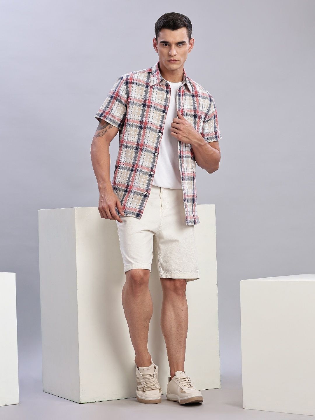 

Tommy Hilfiger Men Tartan Checks Opaque Checked Casual Shirt, Red