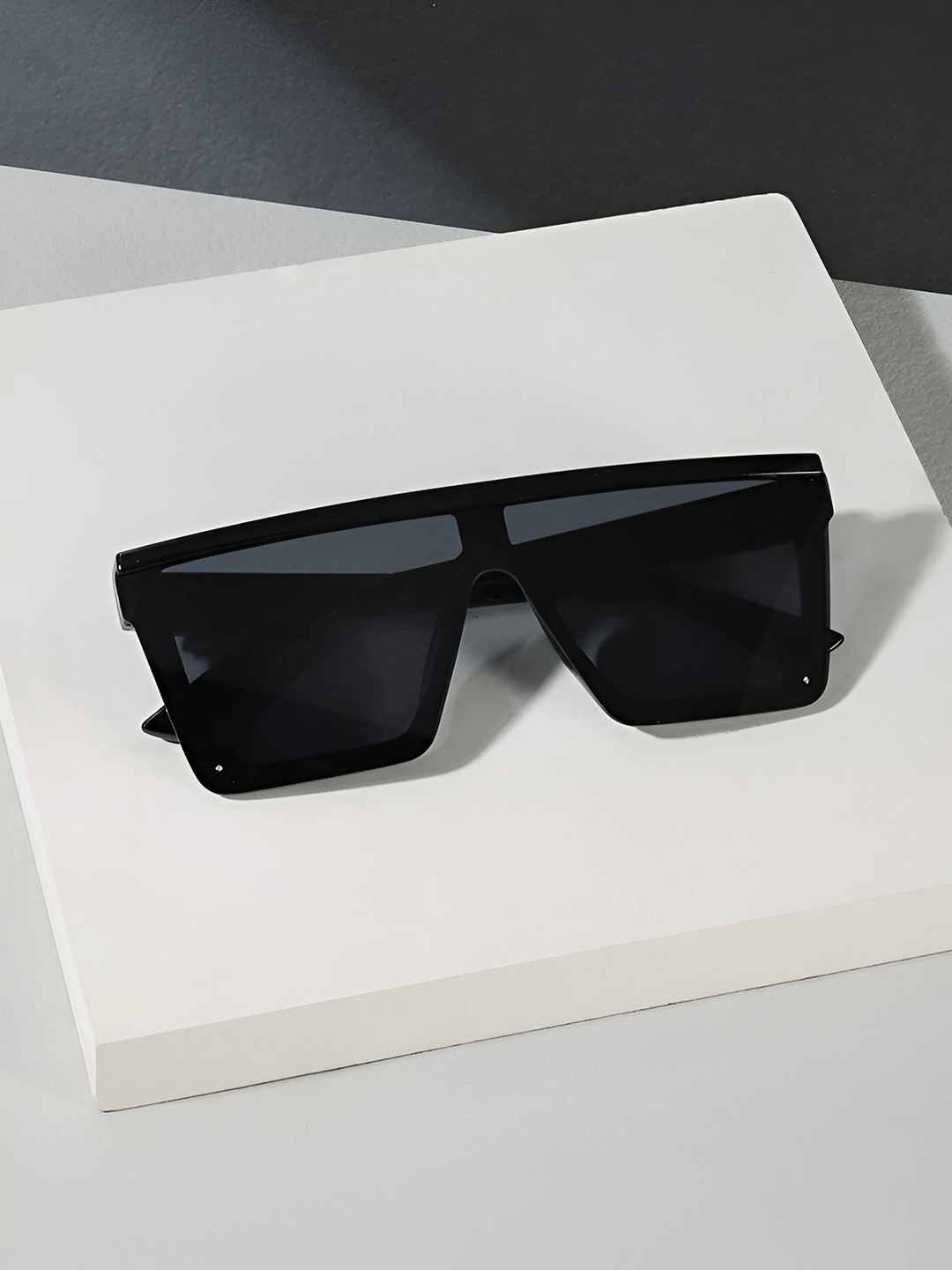 

FUNGLASSES Unisex Oversized Sunglasses with UV Protected Lens, Black