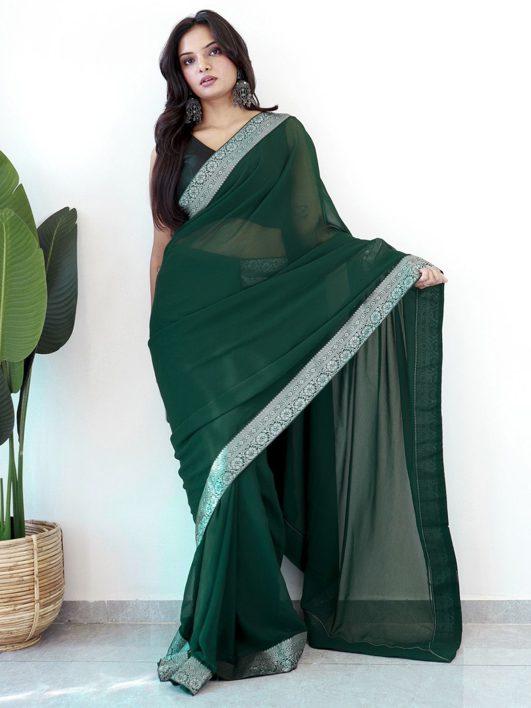 

Mitera Zari Poly Georgette Ready to Wear Saree, Green