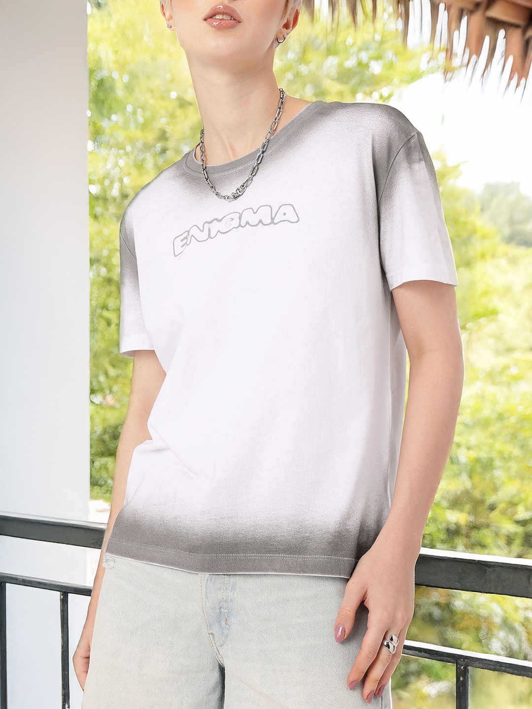 

DressBerry Soft Mystery Printed Washed Effect Relaxed Fit T-shirt, White