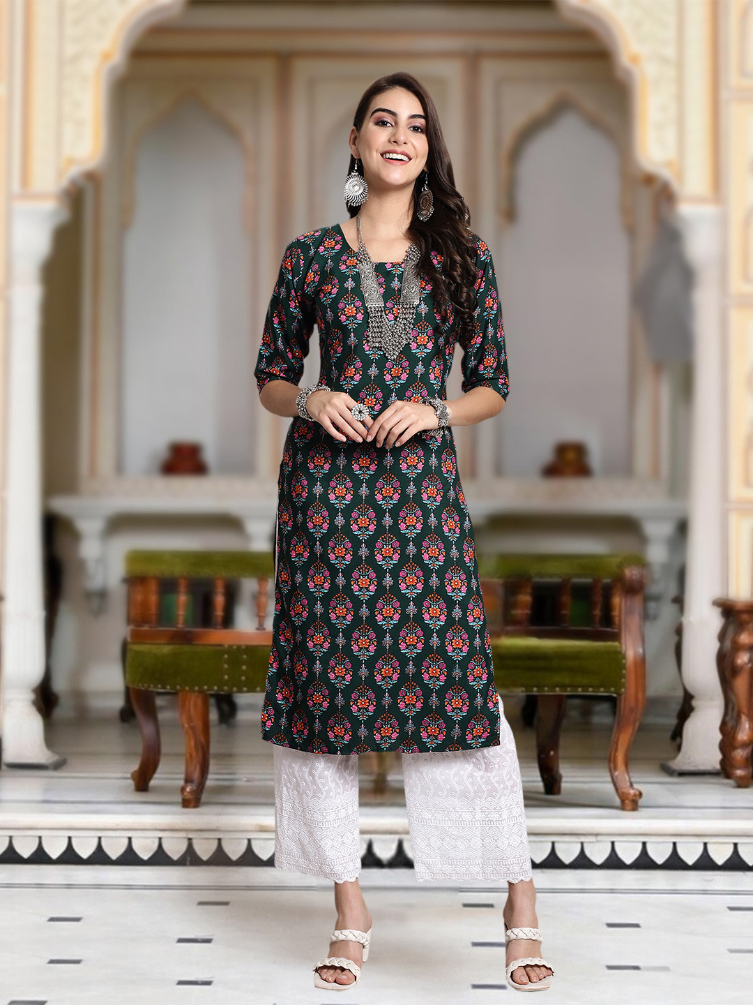 

Moda Rapido Floral Printed Round Neck Straight Kurta, Green