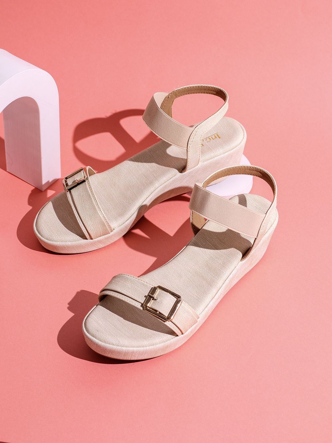 

Inc 5 Party Wedge Sandals, Cream