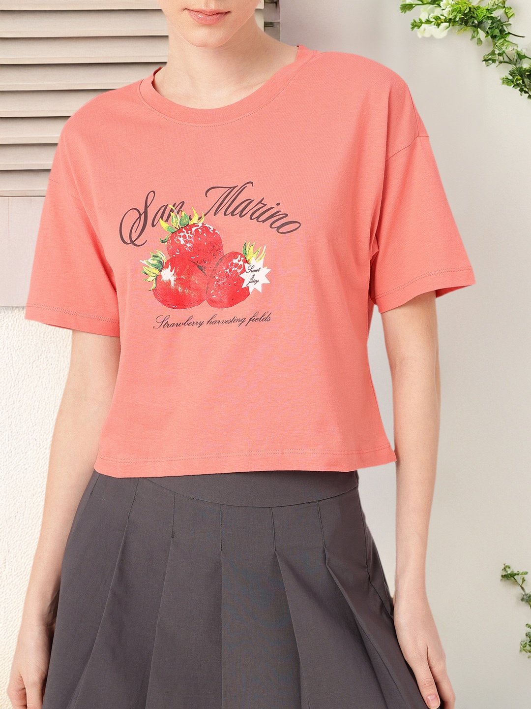 

DressBerry Urban Chic Graphic Printed Boxy T-shirt, Peach