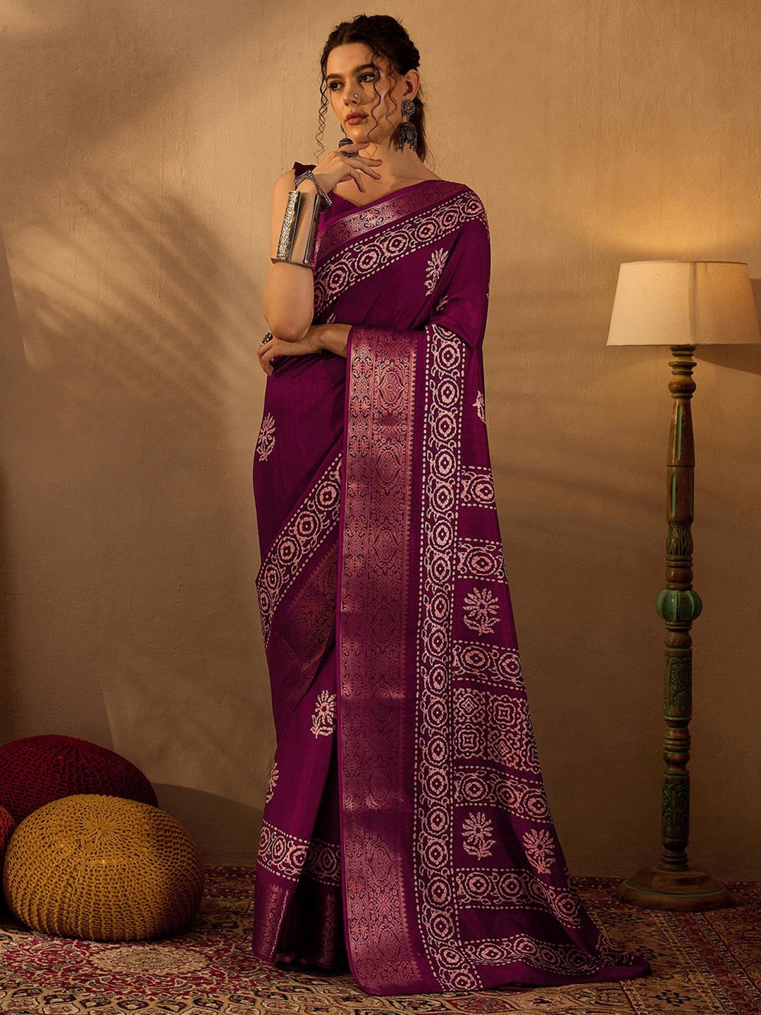 

Anouk Rustic Floral Zari Silk Blend Sungudi Saree, Magenta