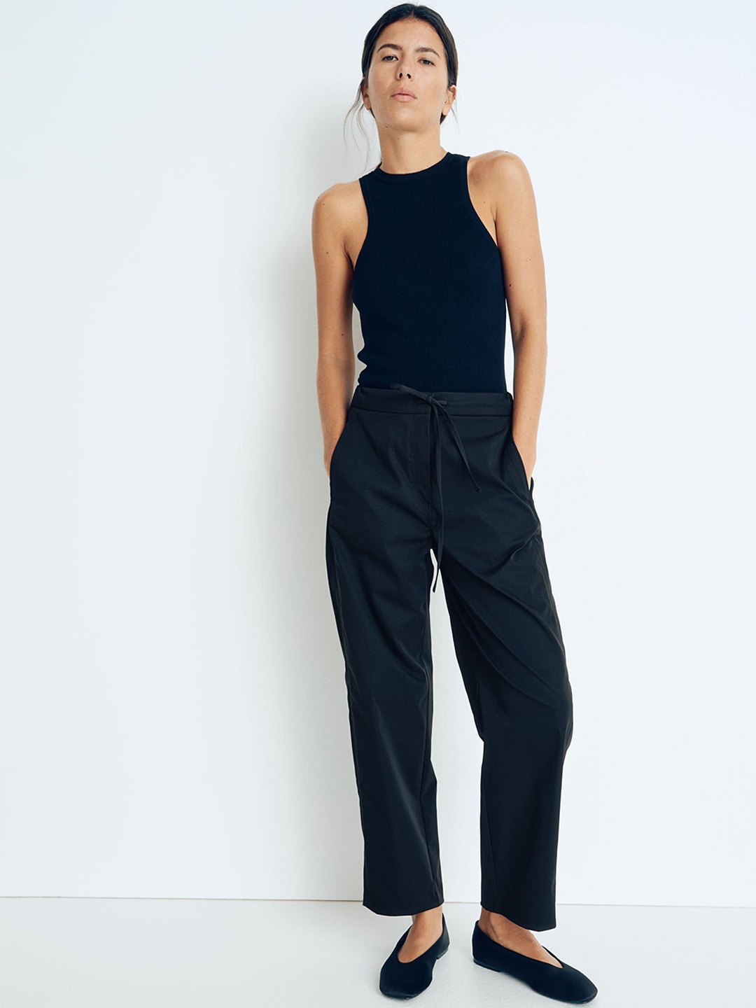 

H&M Ankle-Length Barrel-Leg Trousers, Black