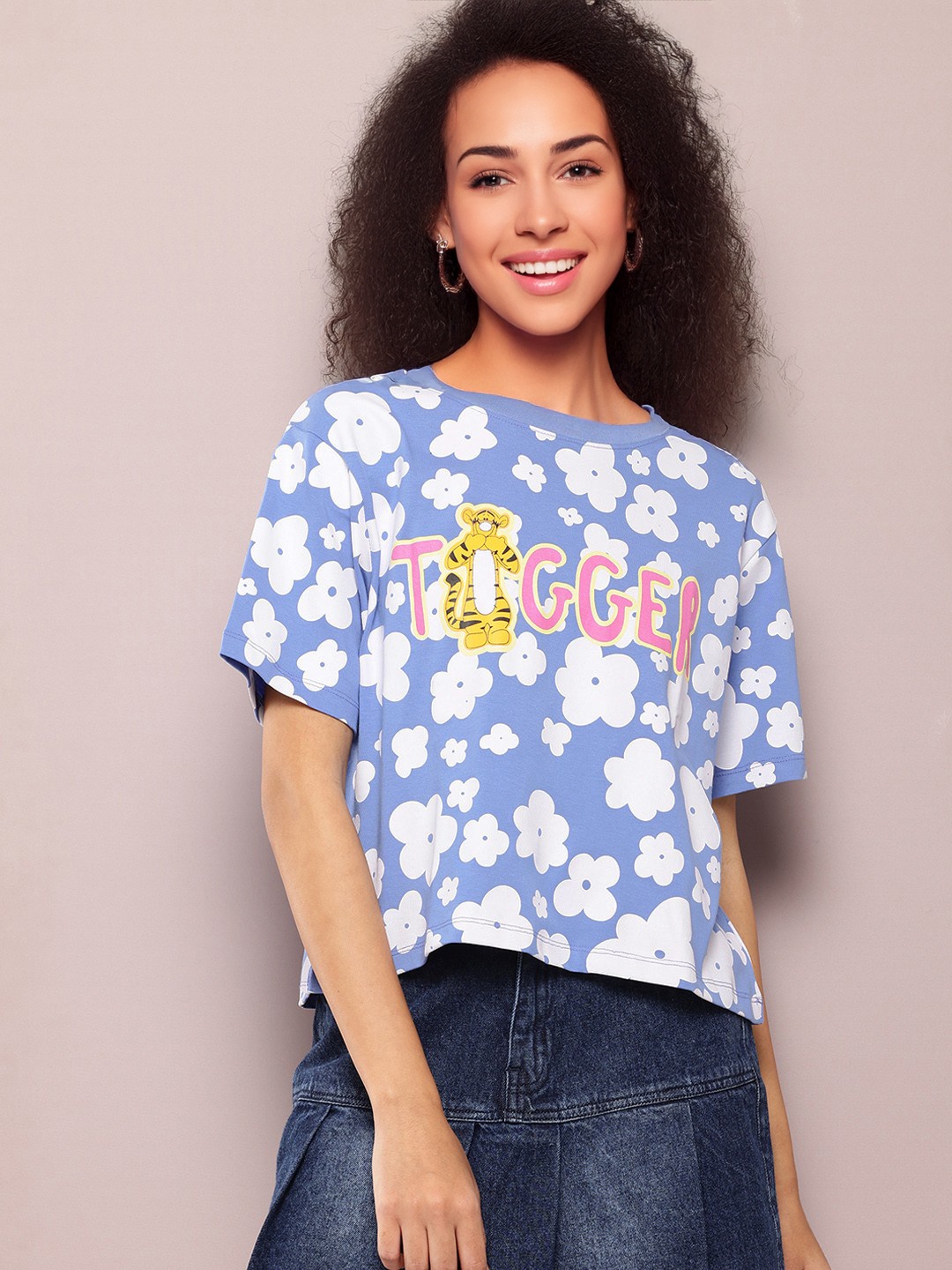 

Kook N Keech Disney Floral & Tigger Printed Drop-Shoulder Sleeves Pure Cotton Boxy T-shirt, Blue