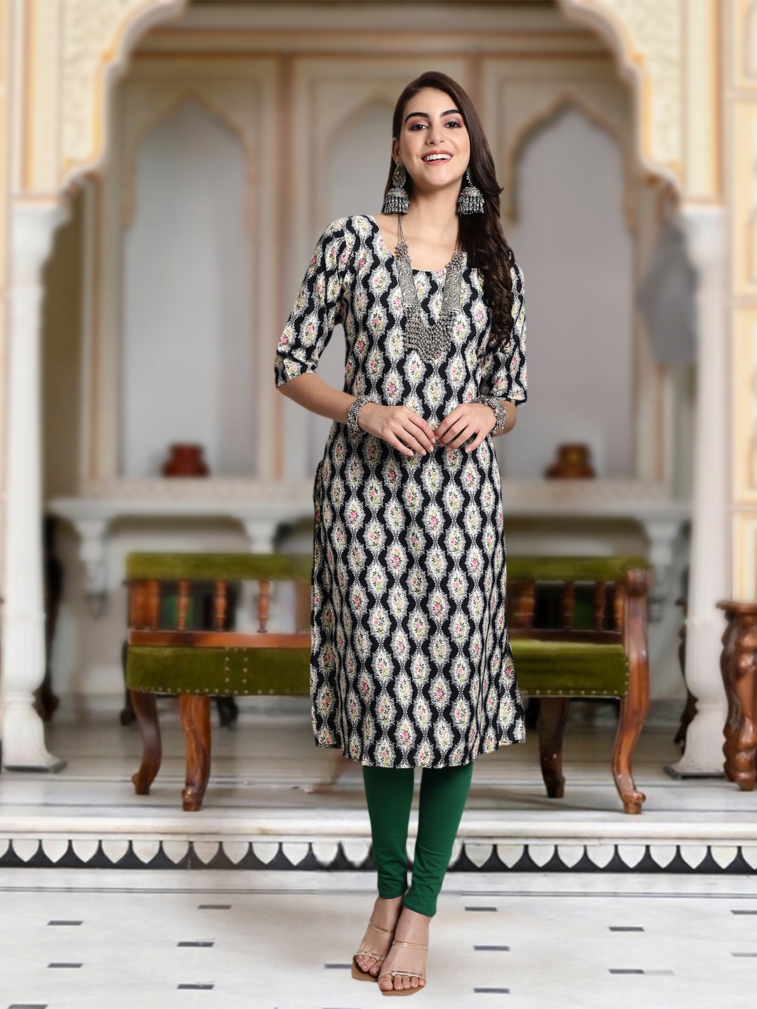

Moda Rapido Floral Printed Round Neck Straight Kurta, Black