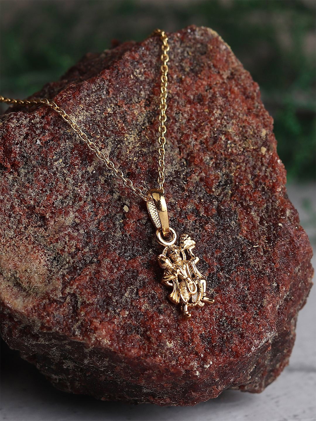 

AKSHAT SAPPHIRE Gold-Plated Contemporary Pendants