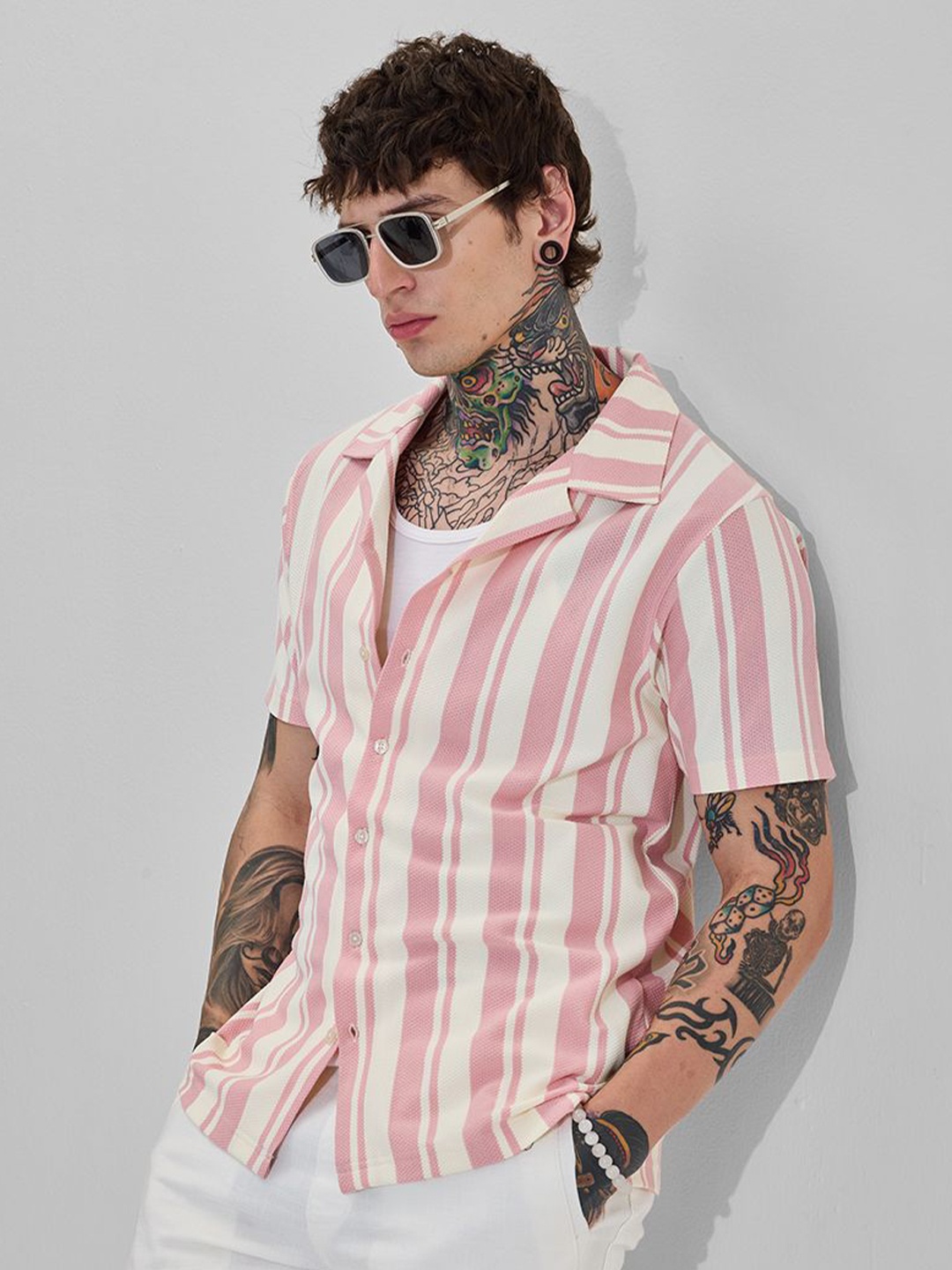 

Snitch Men Boxy Multi Stripes Opaque Striped Casual Shirt, Pink
