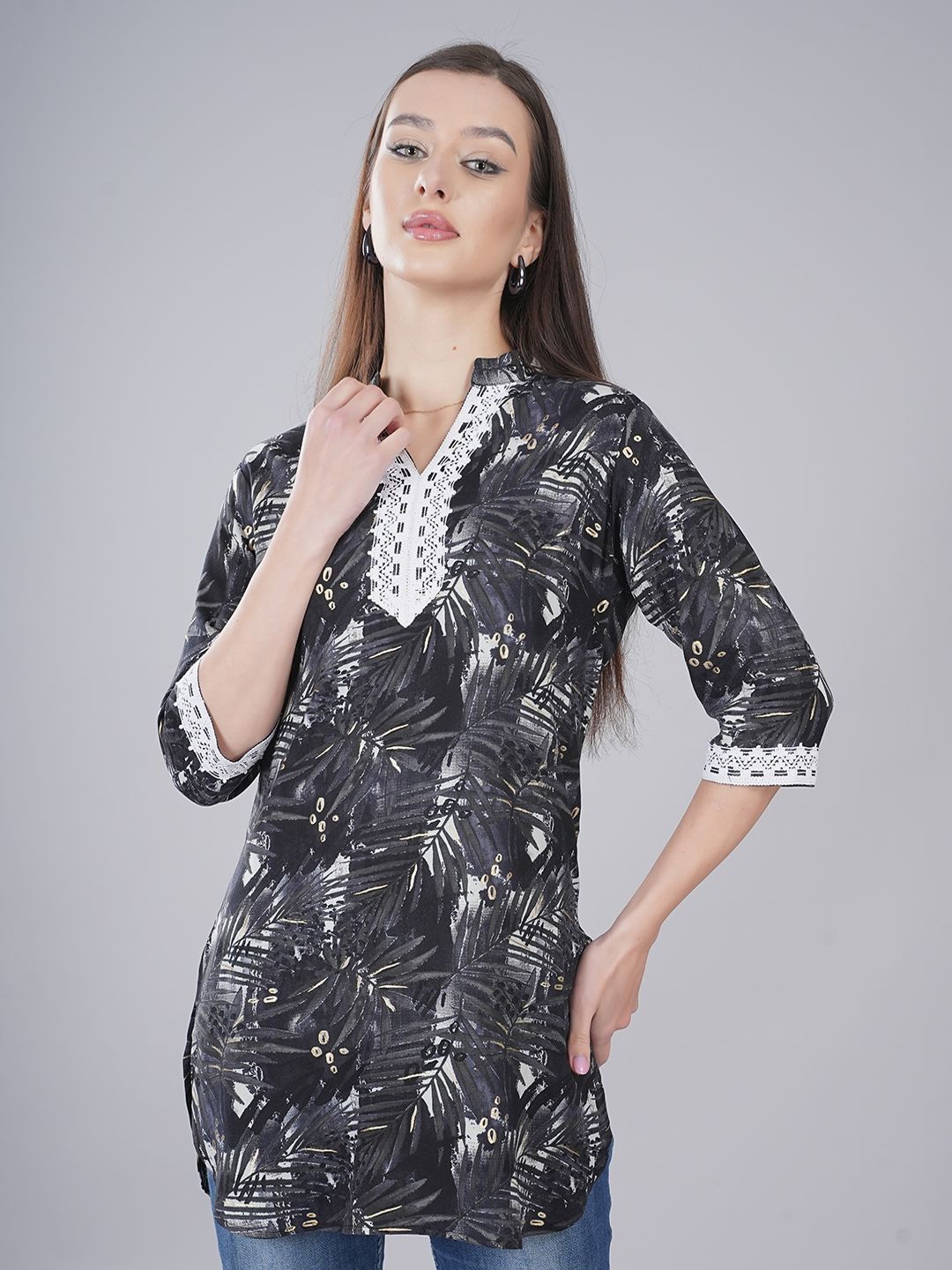 

FIMS Floral Printed Pathani Kurti, Black