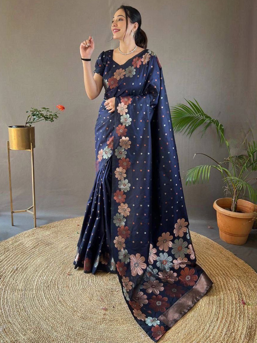 

VILLE FASHION Woven Design Art Silk Kanjeevaram Saree, Navy blue