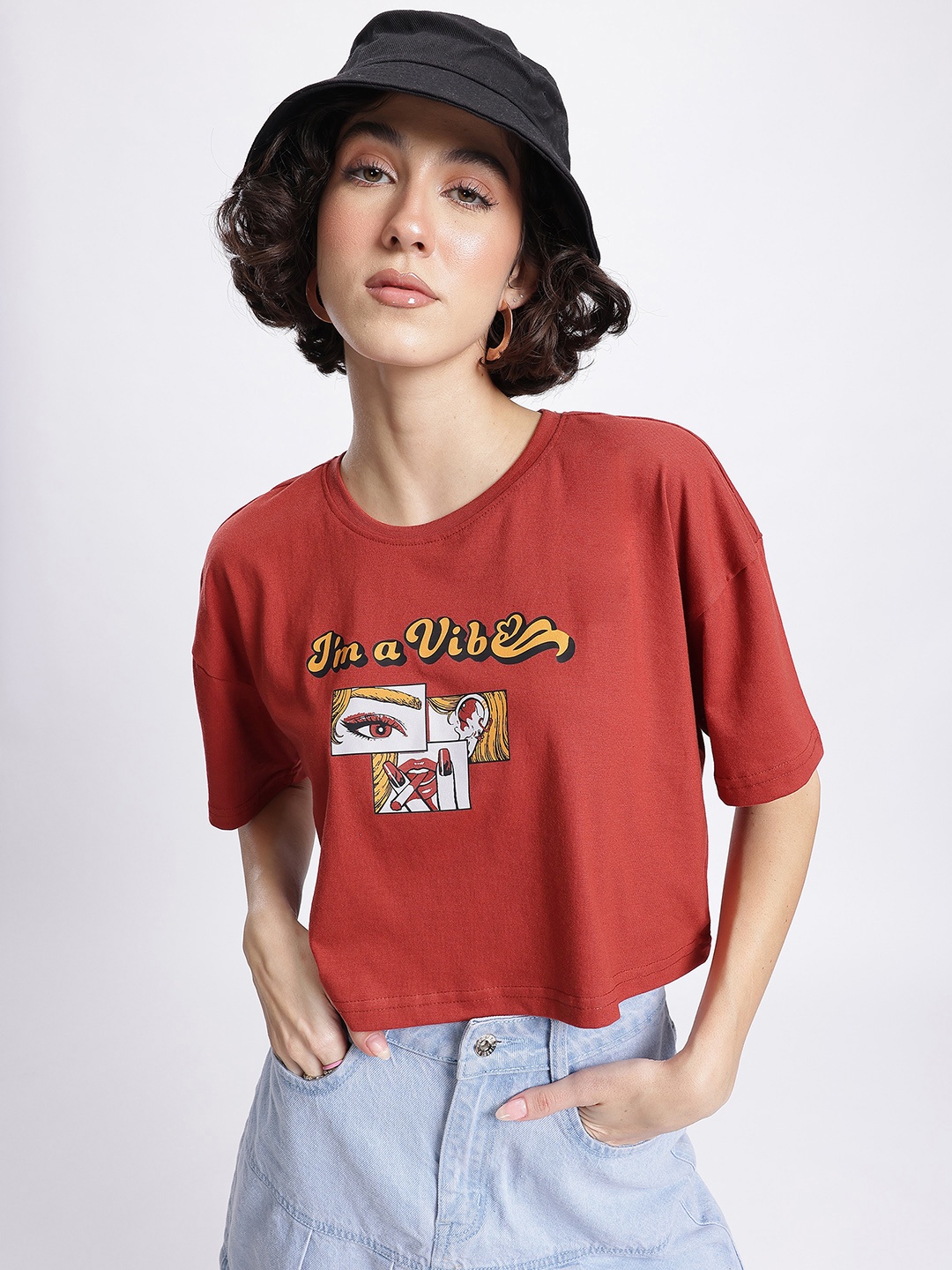 

glitchez I'm a Vibe Printed Drop-Shoulder Sleeves Crop T-shirt, Rust