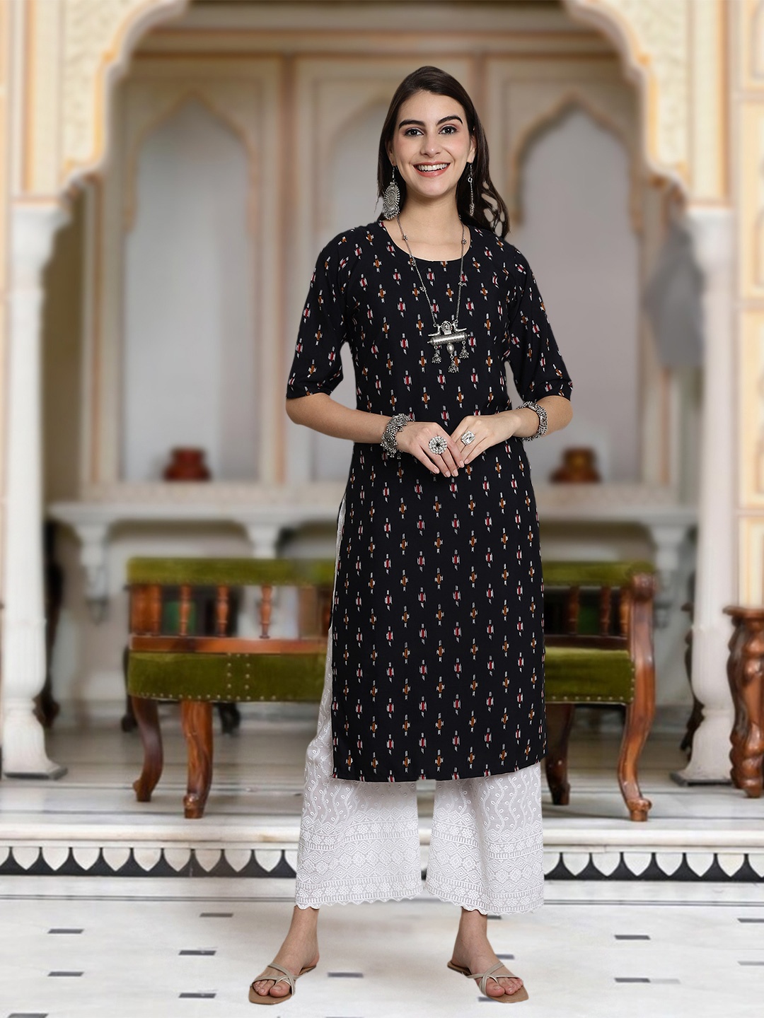 

Moda Rapido Geometric Printed Round Neck Straight Kurta, Black