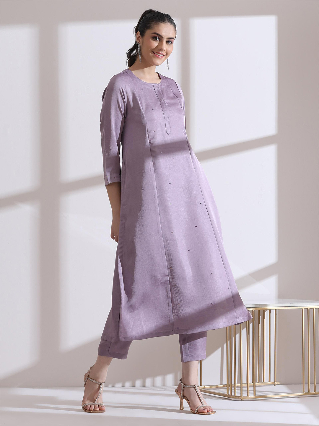 

Swtantra Women Regular Kurta with Trousers, Lavender