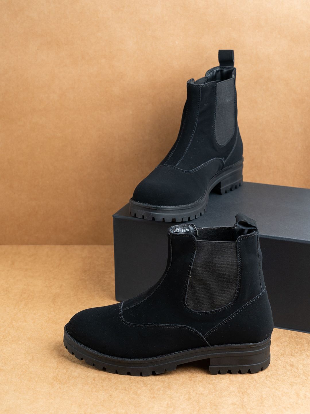 

Inc 5 Women Block Heeled Chelsea Boots, Black