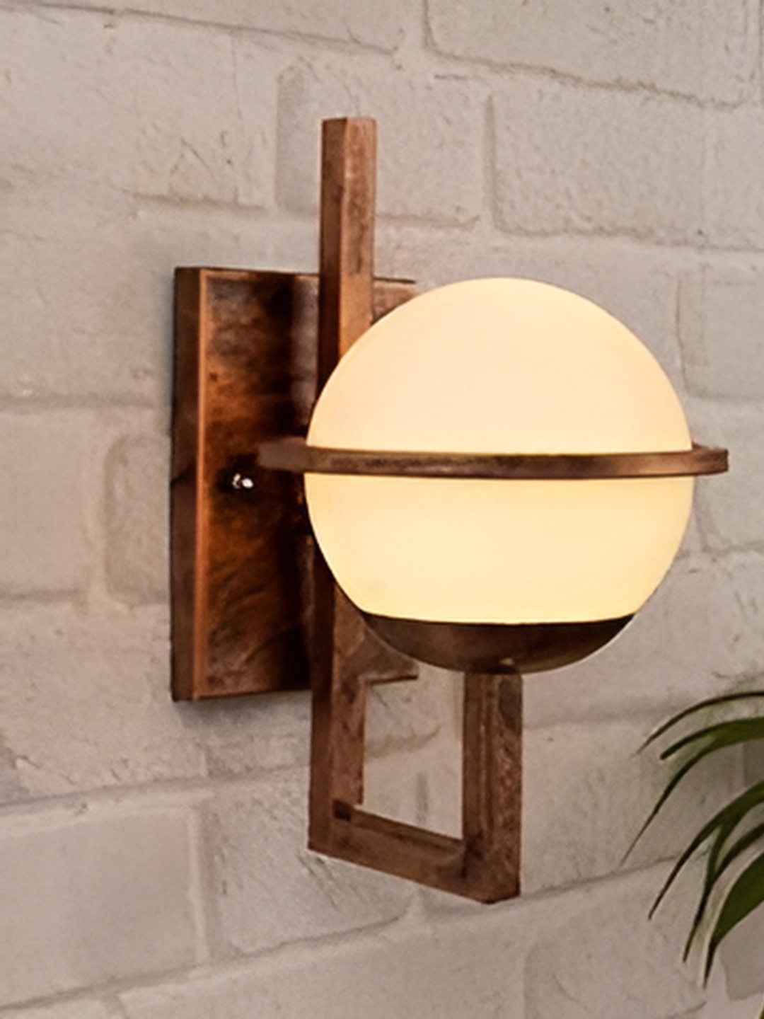 

GAUVIK Brown Spherical Shaped Metal Wall Lamp