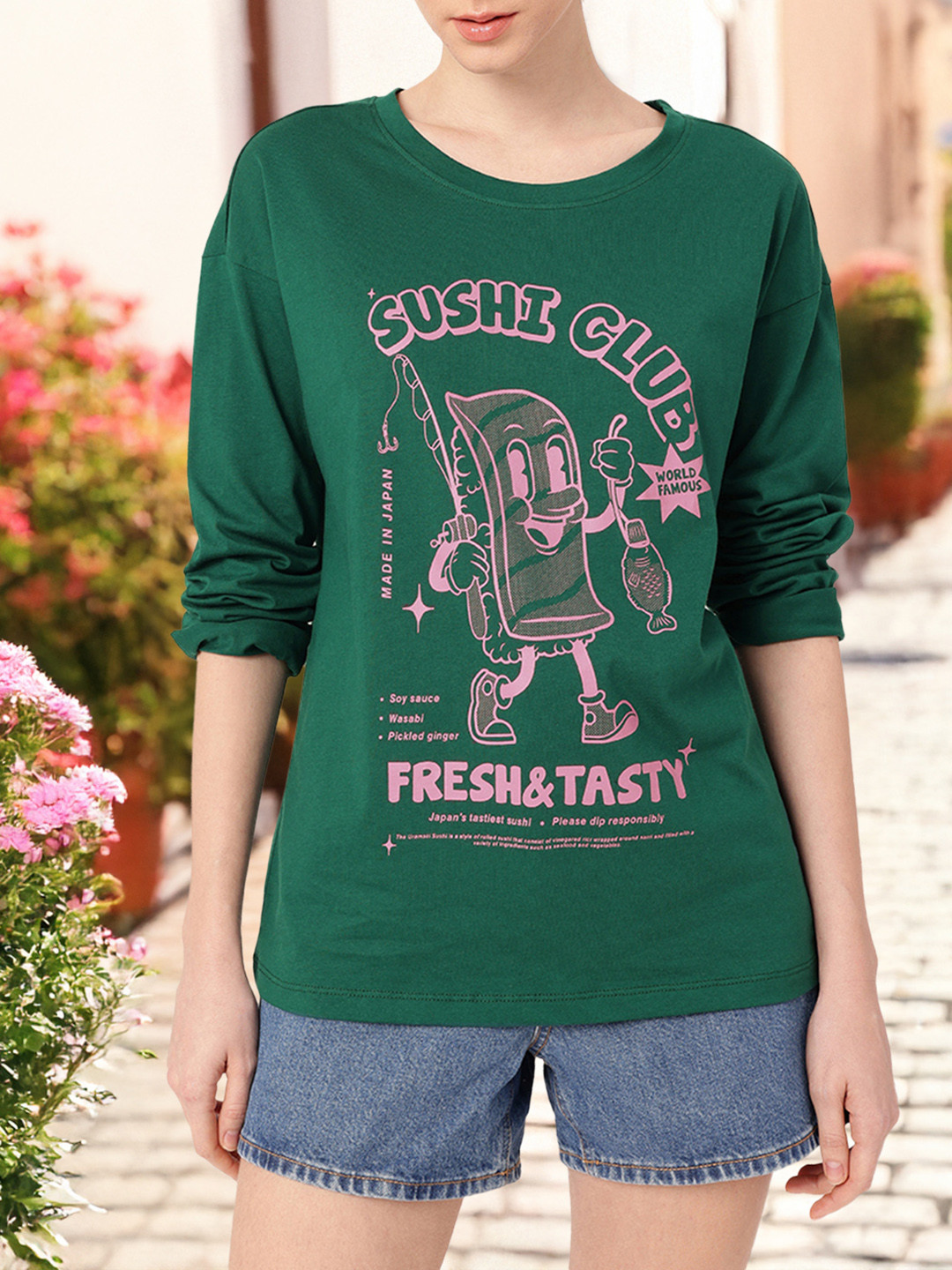 

DressBerry Urban Graphic Printed Relaxed Fit T-shirt, Green