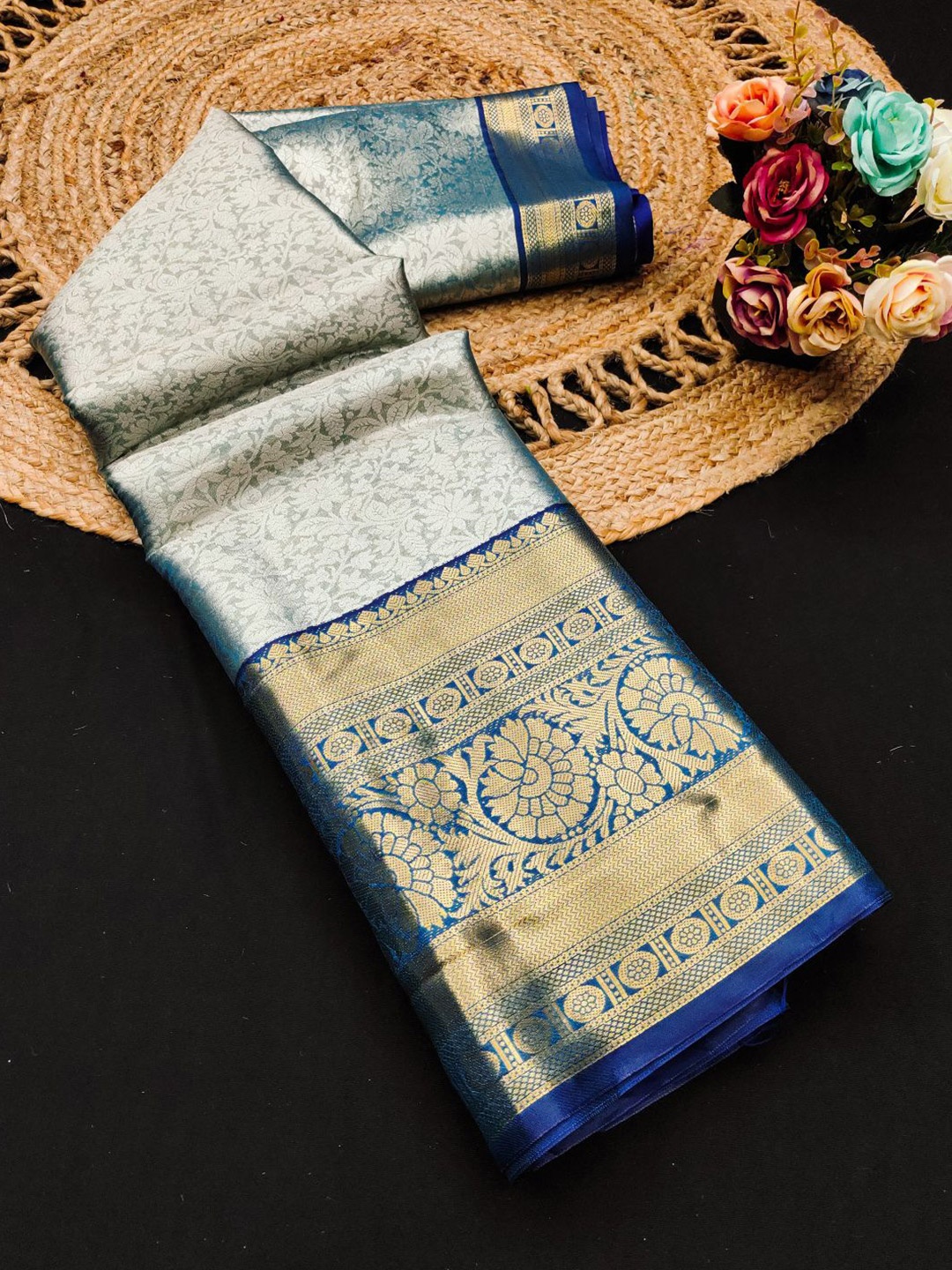 

SILKWEAR Woven Design Zari Pure Silk Kanjeevaram Saree, Teal