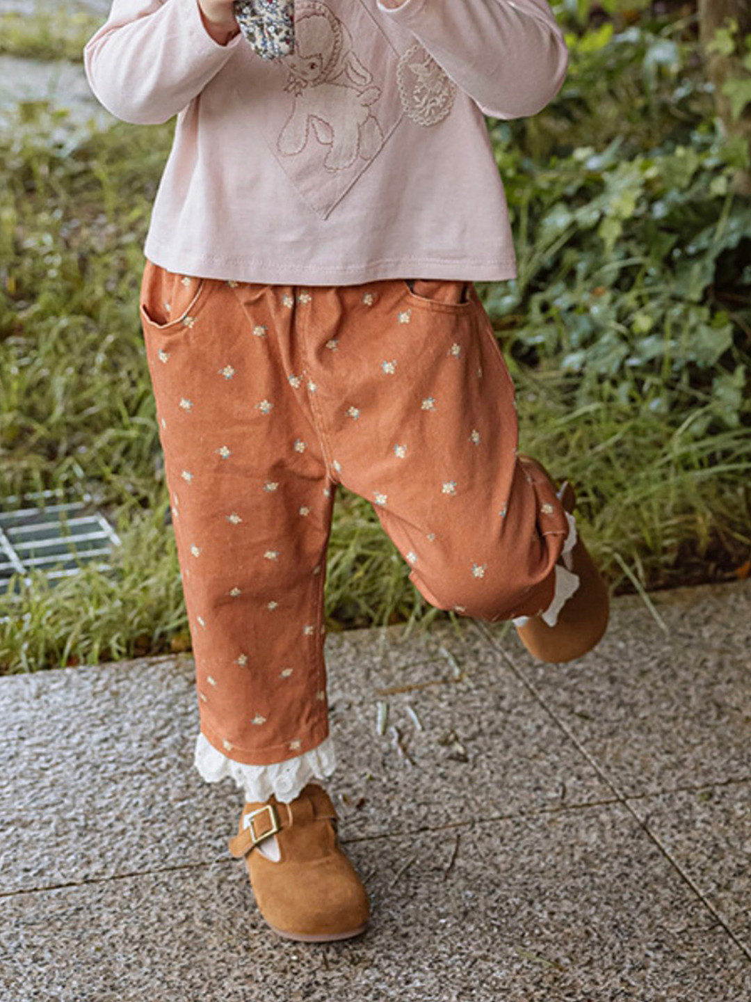 

LULU & SKY Girls Printed Straight Fit High-Rise Trousers, Brown