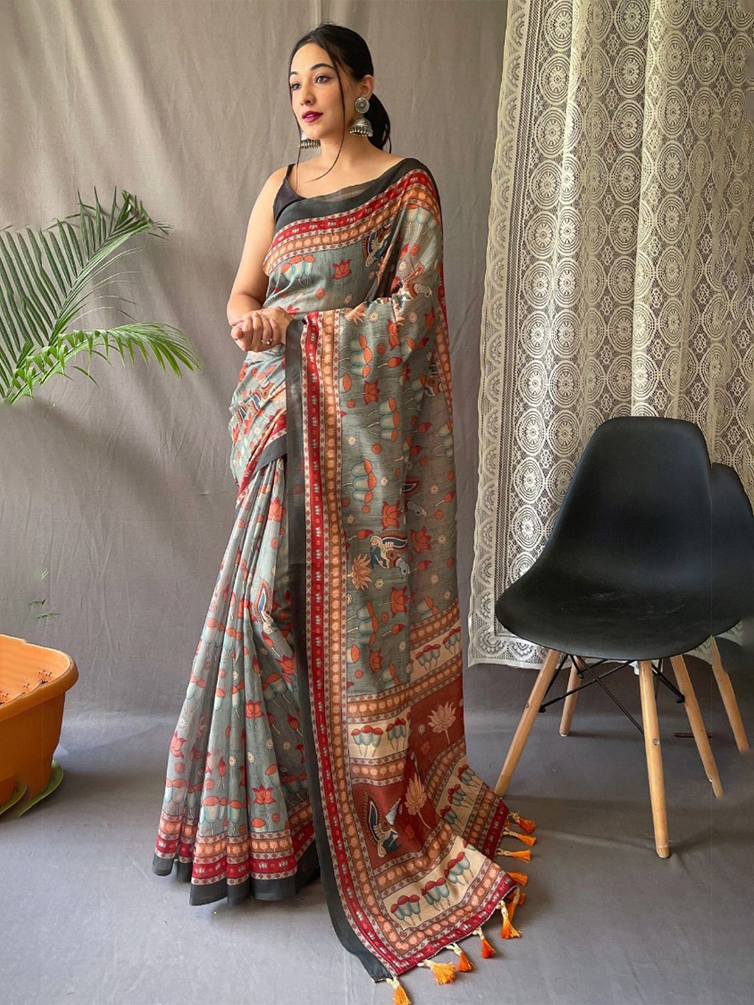 

FASHION STROM Kalamkari Silk Blend Designer Saree, Green