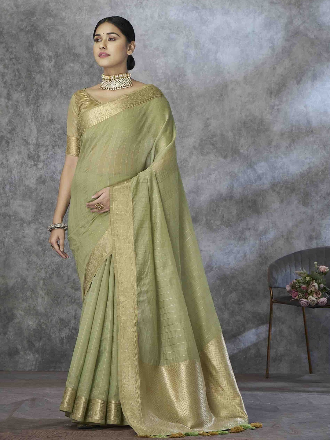 

KIMISHA Woven Design Zari Silk Blend Saree, Green