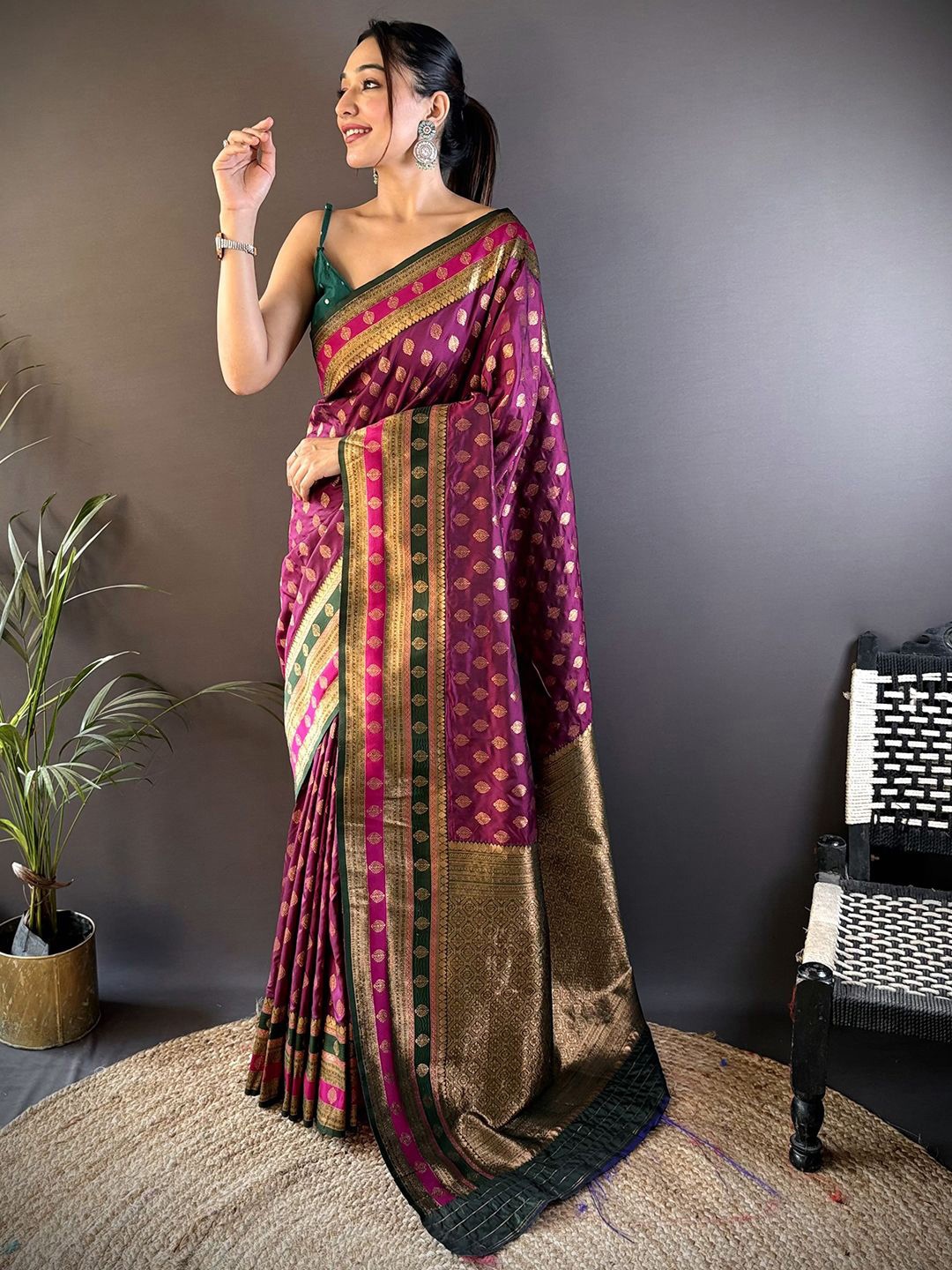 

LeeliPeeri Designer Woven Design Zari Silk Blend Banarasi Saree, Purple