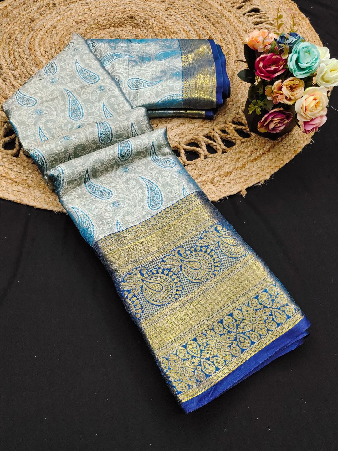 

SILKWEAR Paisley Zari Pure Silk Kanjeevaram Saree, Teal