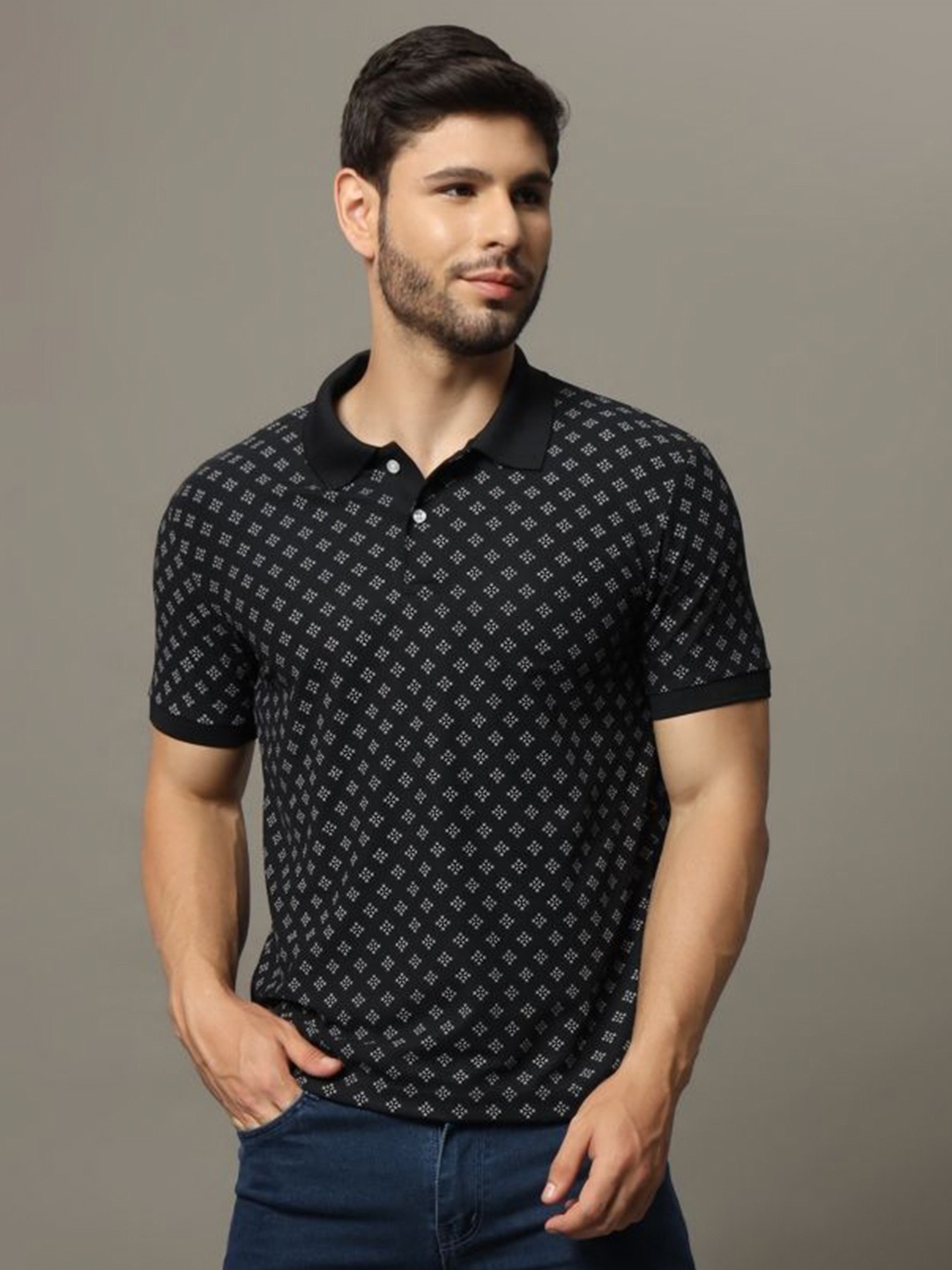 

XYRIS Men Printed Polo Collar T-shirt, Black