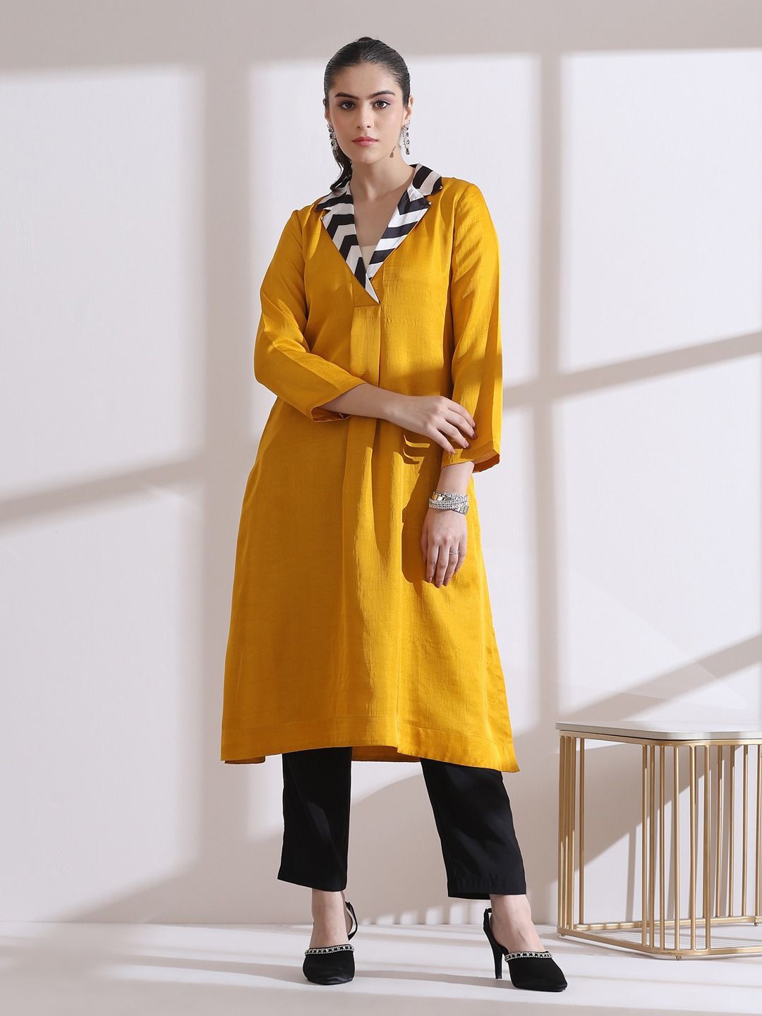 

Swtantra PrfT Lux Striped Collar A-Line Kurta, Mustard