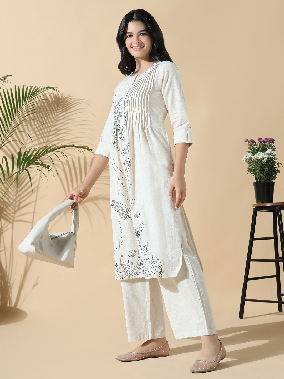 

SHOWOFF Women Floral Printed Pleated Kurta with Trousers, Off white