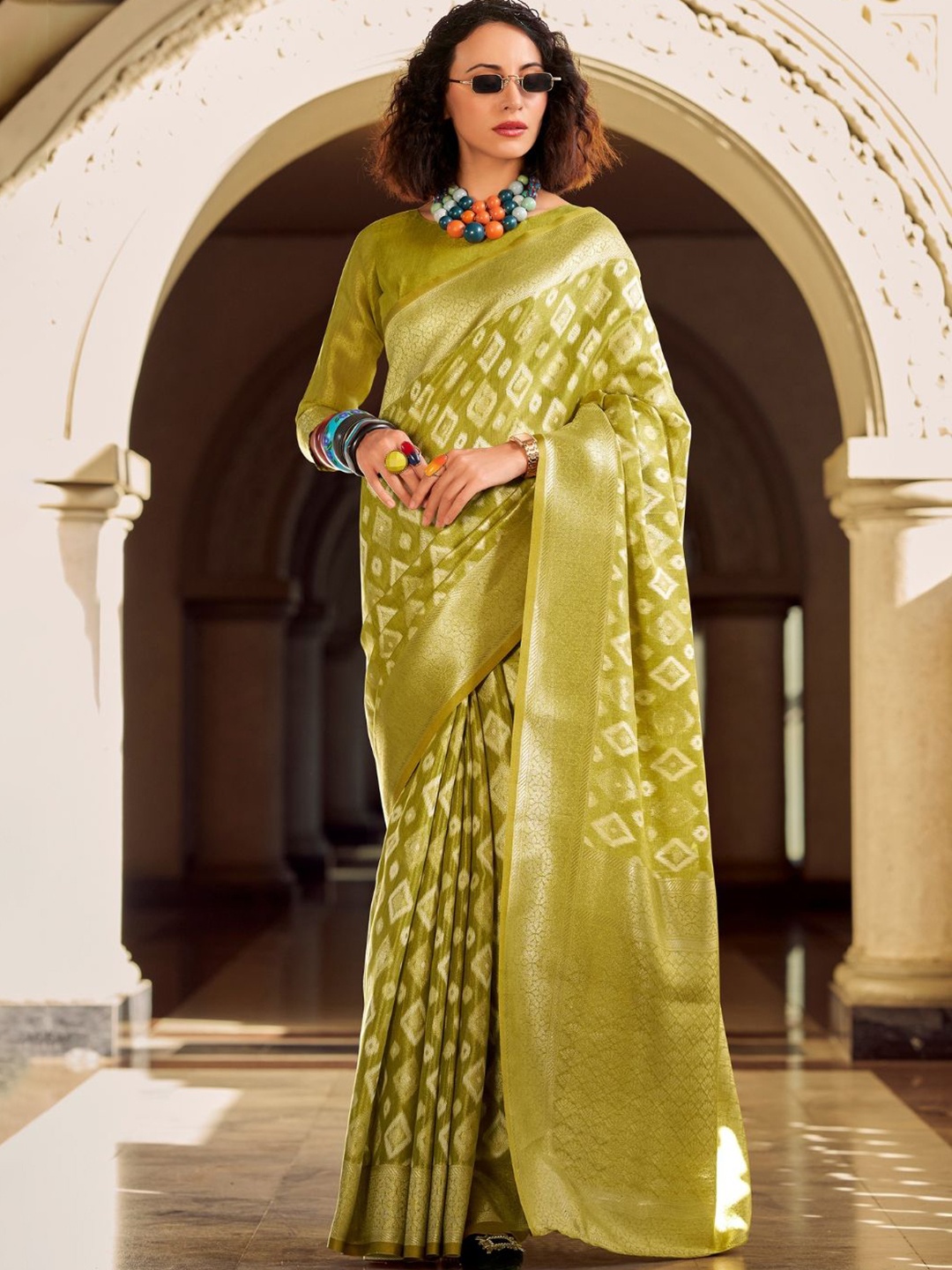 

DEVATITHI Green Tissue Silk Saree