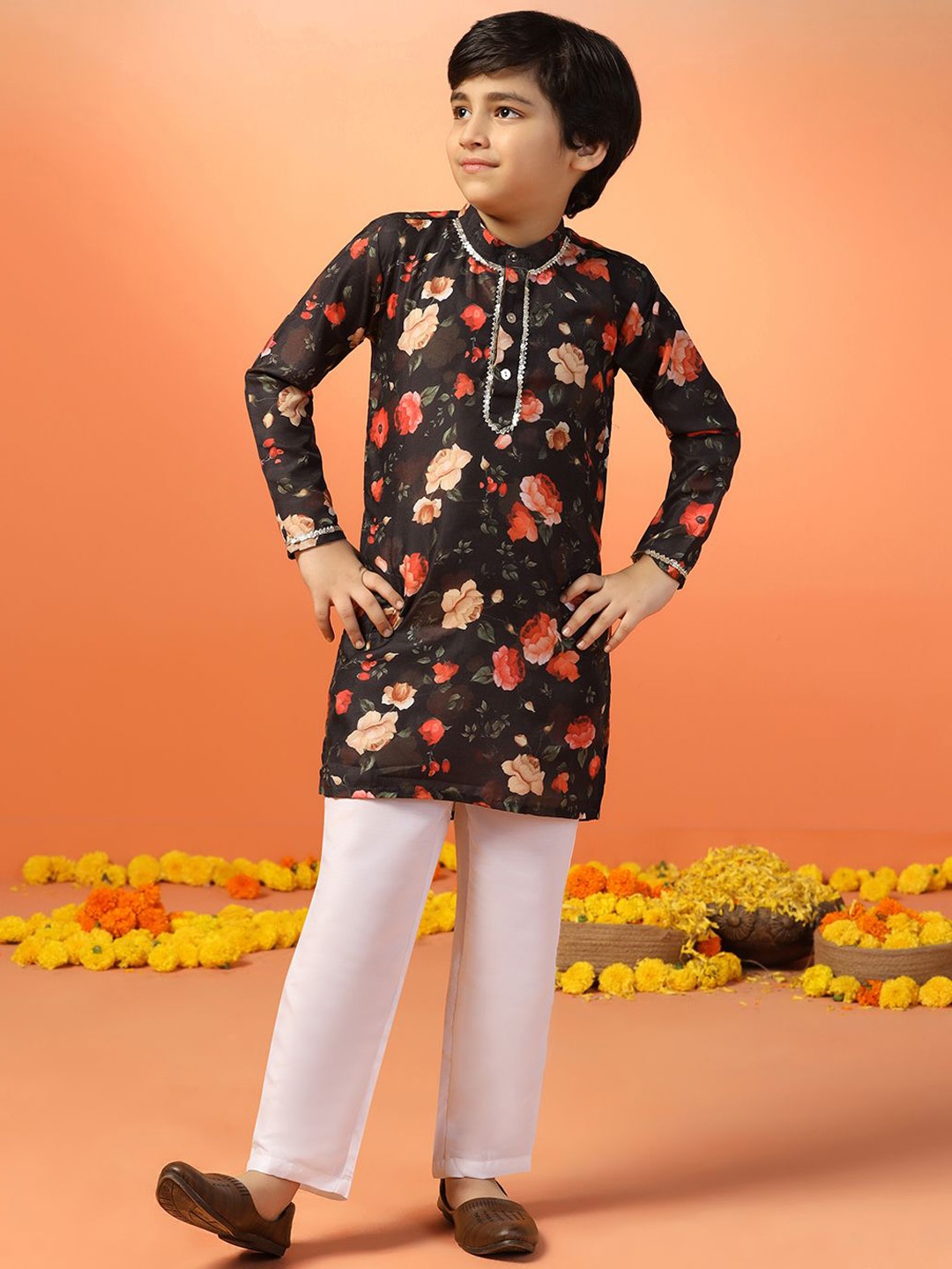 

BAESD Boys Floral Printed Regular Kurta with Trousers, Black