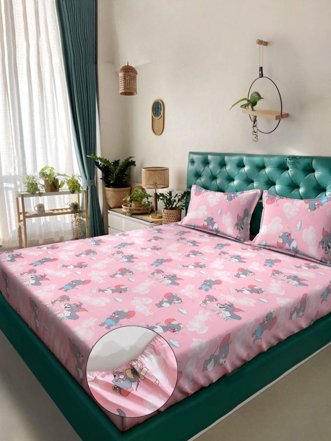 

Myntra Elegant Homes Pink Printed Pure Cotton 400 TC King Bedsheet Set 2.50m x 2.25m
