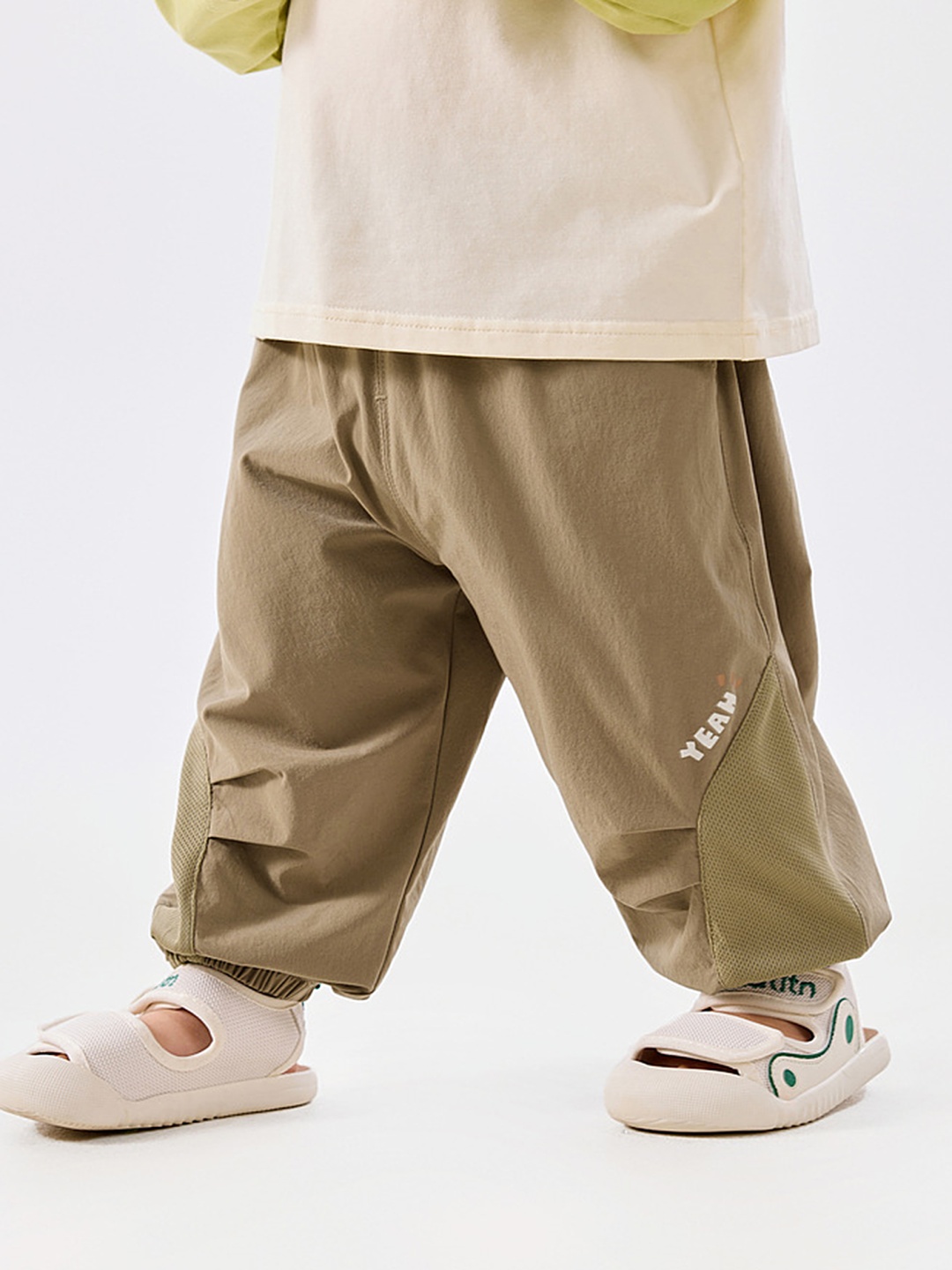 

LULU & SKY Boys Printed Trousers, Khaki
