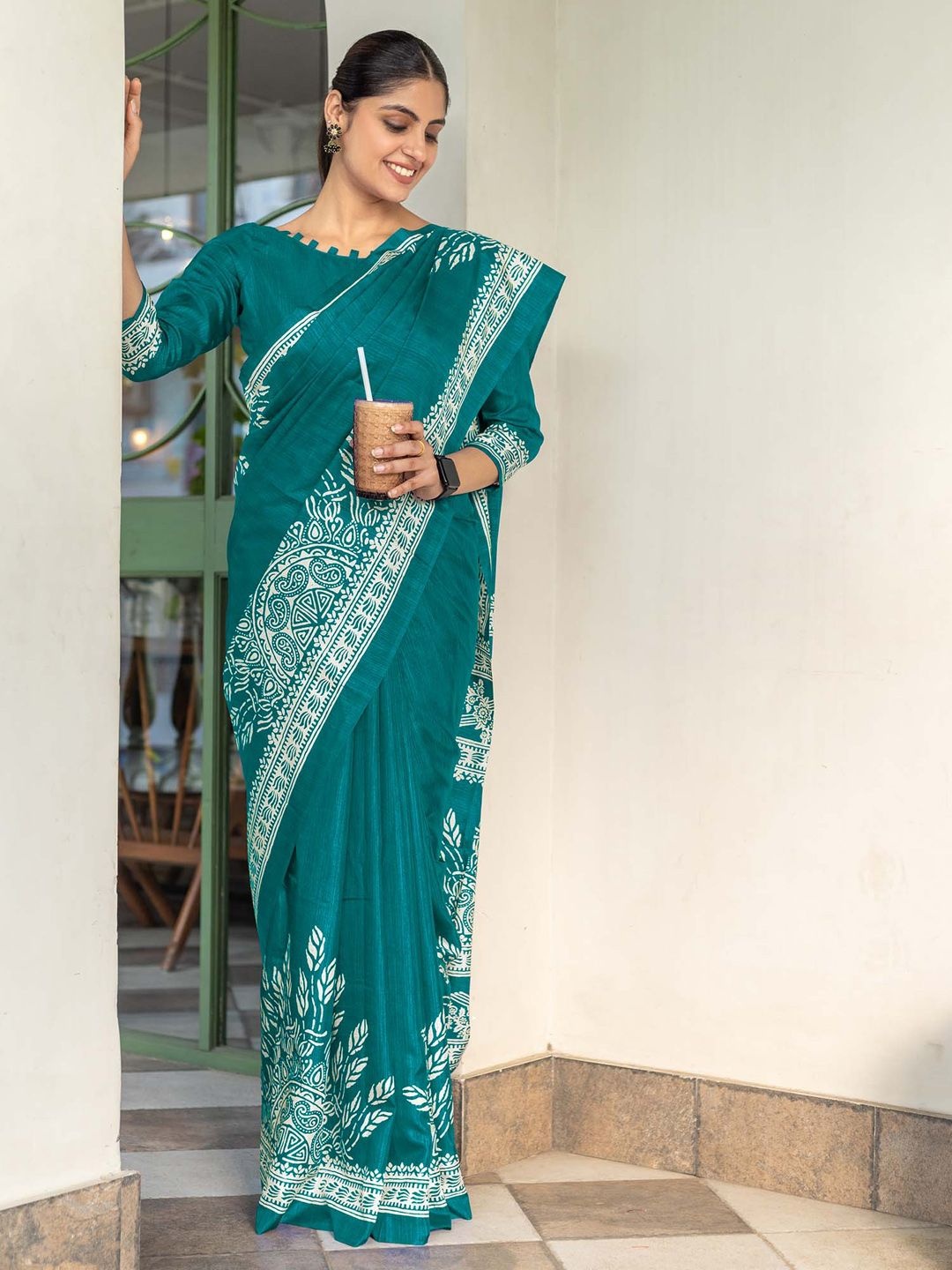 

KALINI Floral Silk Blend Bagru Saree, Teal