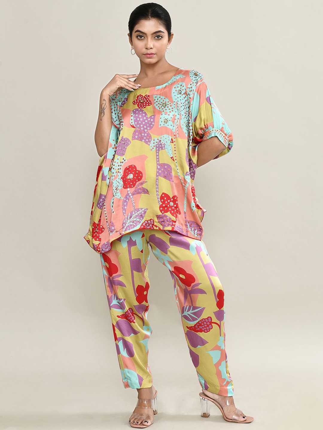 

The Maple Floral Printed Round Neck Top With Trousers, Yellow
